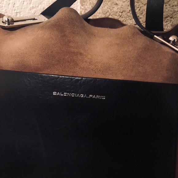 BALENCIAGA M Leather Tote - Picture 3 of 7